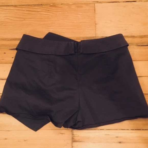 Aritzia Talula Berklee Skort - Picture 4 of 9